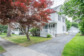 312 W Woodruff St, Watertown, NY 13601