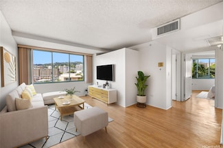 1314 Kalakaua Ave Unit 513, Honolulu, HI 96826