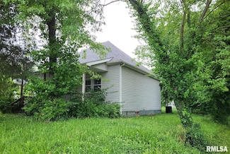 728 E Illinois Ave, Carterville, IL 62918