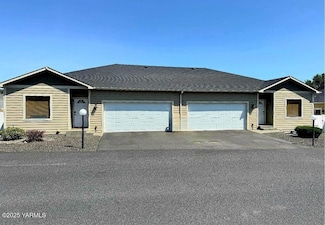 3103 Swan Ave, Yakima, WA 98902