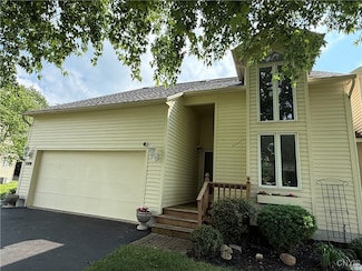 5326 Bunker Hill Way, Syracuse, NY 13207