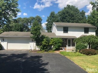 9212 Ernst Rd, Fort Wayne, IN 46809