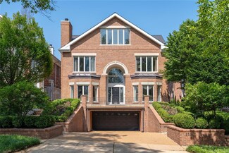 151 N Bemiston Ave, Saint Louis, MO 63105