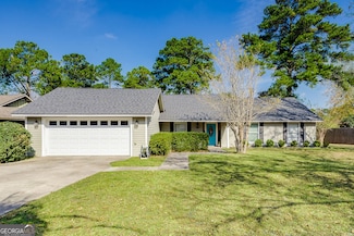 4 Dorchester Ct, Savannah, GA 31406