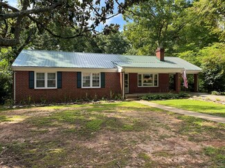 226 Evergreen Rd, Clarksville, VA 23927