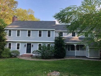 28 Birkdale Rd, Bedford, NH 03110