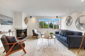 11401 Roosevelt Way NE Unit 11, Seattle, WA 98125