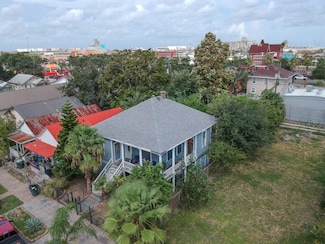 2714 Avenue K, Galveston, TX 77550