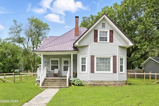301 N 1st St, Jasper, MO 64755