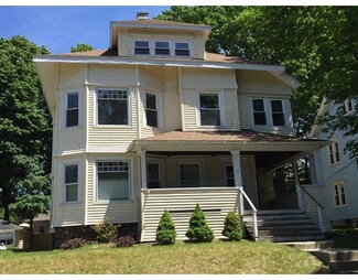 11 Iowa St, Worcester, MA 01602