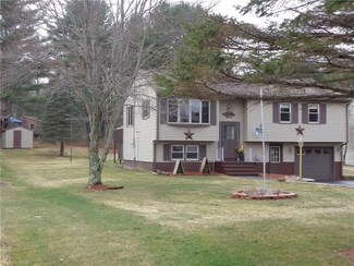 52 Meetinghouse Rd, Biddeford, ME 04005