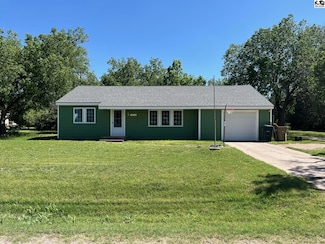 1219 W 11th Ave, Hutchinson, KS 67501