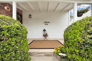 13933 Sylvan St, van Nuys, CA 91401