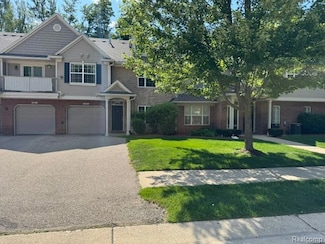 49225 W Woods Dr Unit 20, Shelby Township, MI 48317