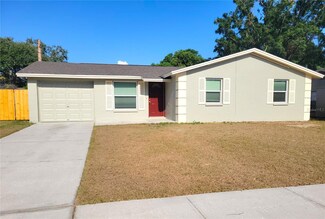906 Balmoral Place Unit 5, Valrico, FL 33594