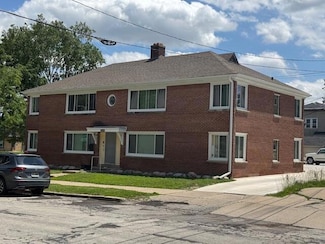 2727 N 76th St, Milwaukee, WI 53222