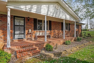 822 Old Smithville Hwy N, Sparta, TN 38583