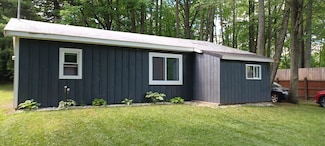 841 Dodge Lake Rd, Harrison, MI 48625