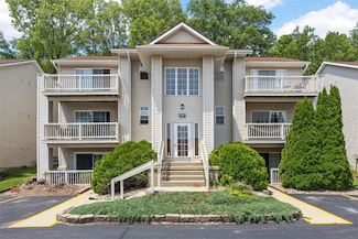 3511 E Ave NW Unit D, Cedar Rapids, IA 52405