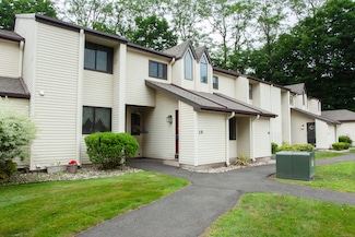 38 Simsbury Landing Unit 38, Simsbury, CT 06070