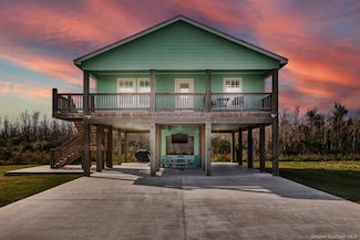 207 Angler Bay Dr, Hackberry, LA 70645