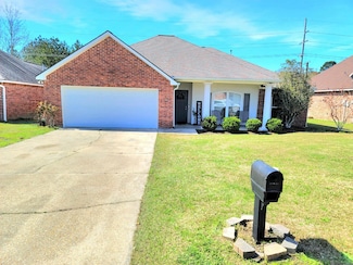 23685 Sweetbriar Ct, Denham Springs, LA 70726