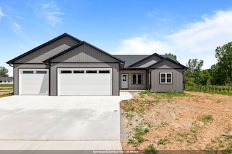 2314 Khloe Ln, Appleton, WI 54913