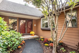 2 Chambord Park, Bloomfield, CT 06002