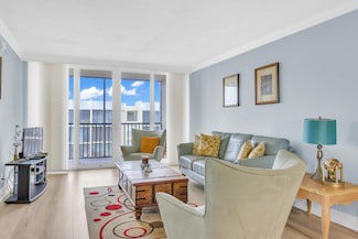 8 Royal Palm Way Unit 6040, Boca Raton, FL 33432