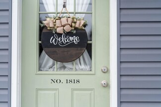 1818 Vinson St, Staunton, VA 24401