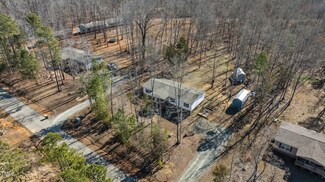 6636 Woodlawn Dr, Oxford, NC 27565