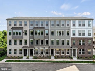 1003A Mays St, Manassas Park, VA 20111
