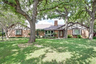 2302 Belfry Ct, Arlington, TX 76011