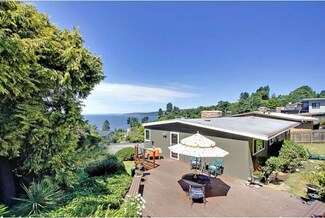 10204 Belgrove Ct NW, Seattle, WA 98177