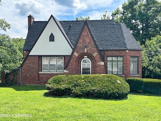 2620 E Mccarty St, Jefferson City, MO 65101