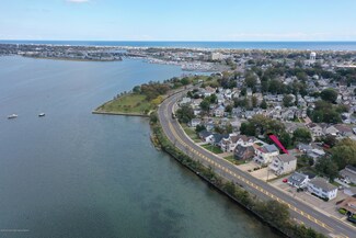 1715 1/2 River Rd, Belmar, NJ 07719