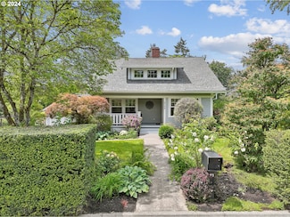 5759 SW 48th Ave, Portland, OR 97221