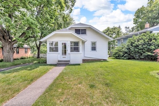 741 Lawrence St, Jackson, MI 49203