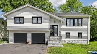 21 Ray Ave, Leonia, NJ 07605