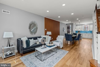 1535 Clearview St, Philadelphia, PA 19141