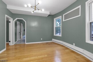 35 Coit St, Irvington, NJ 07111