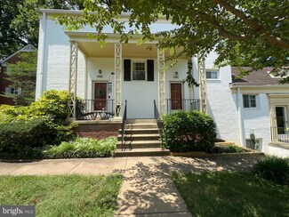 3524 Martha Custis Dr, Alexandria, VA 22302