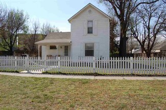 845 S Martinson St, Wichita, KS 67213