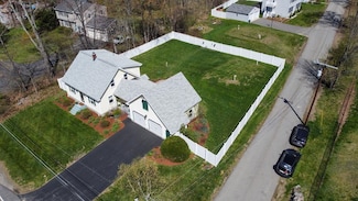 438 Manchester Rd, Auburn, NH 03032