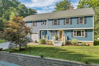 105 Mount Delight Rd, Deerfield, NH 03037