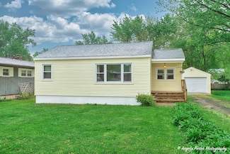 1720 Rogers Ave, McHenry, IL 60050