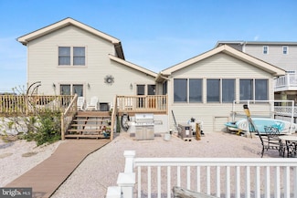 8 N Captains Dr, Little Egg Harbor Township, NJ 08087