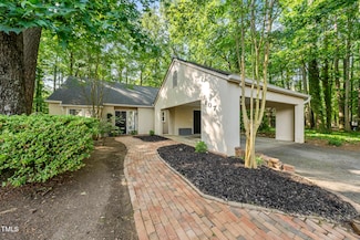 107 Wimbledon Ct, Cary, NC 27511
