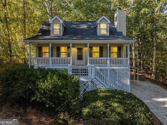 6280 Oakleaf Dr, Flowery Branch, GA 30542