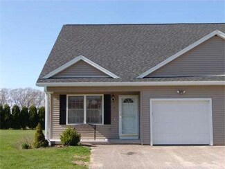7 Daniel Dr Unit 7, North Oxford, MA 01537